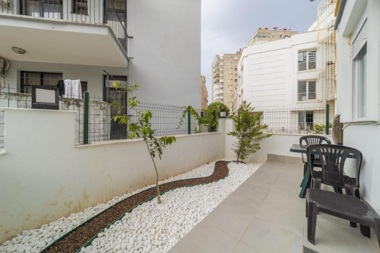 Ferienwohnung Charming And Central Flat Near Beach In Muratpasa Antalya Exterior foto